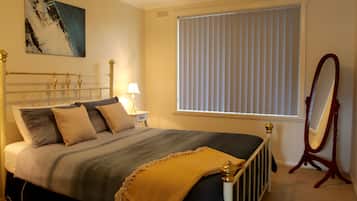 1 bedroom, individually decorated, individually furnished