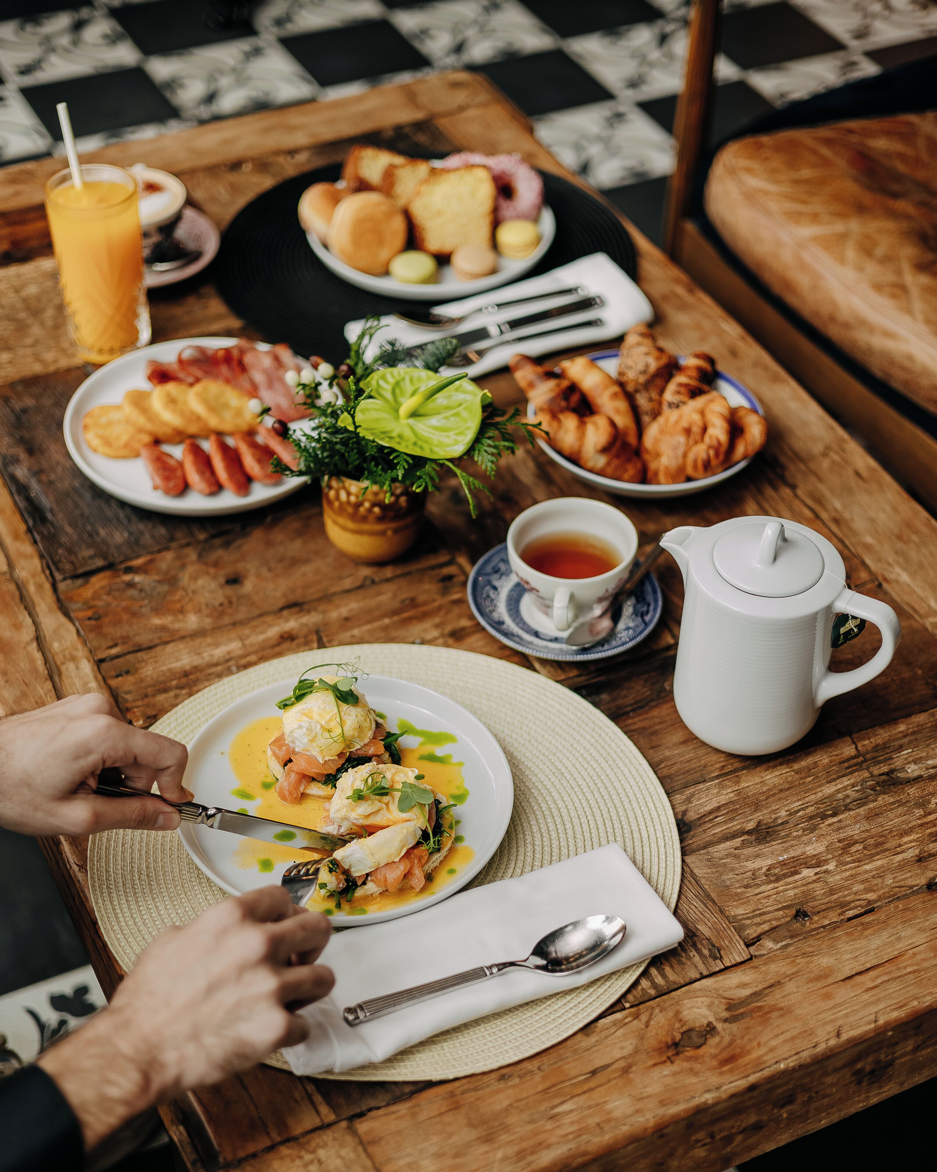 Café da manhã com buffet todos os dias mediante uma taxa