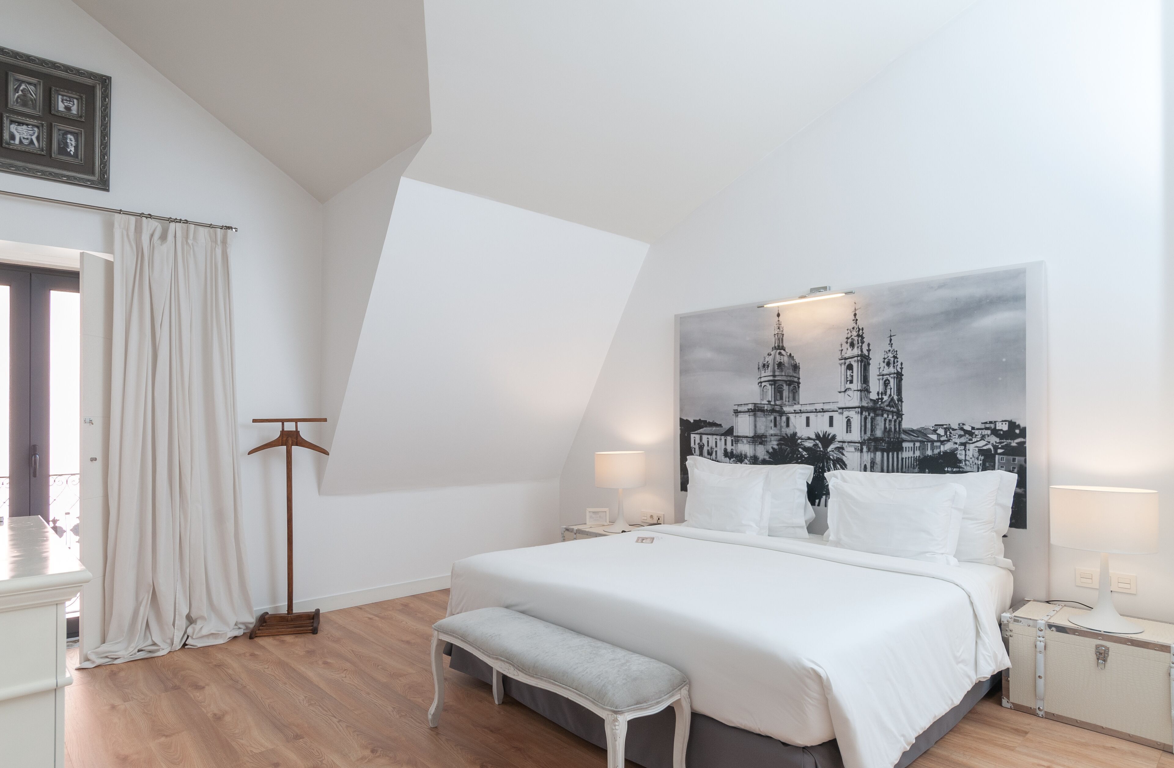 Minibar, coffres-forts dans les chambres, décoration personnalisée