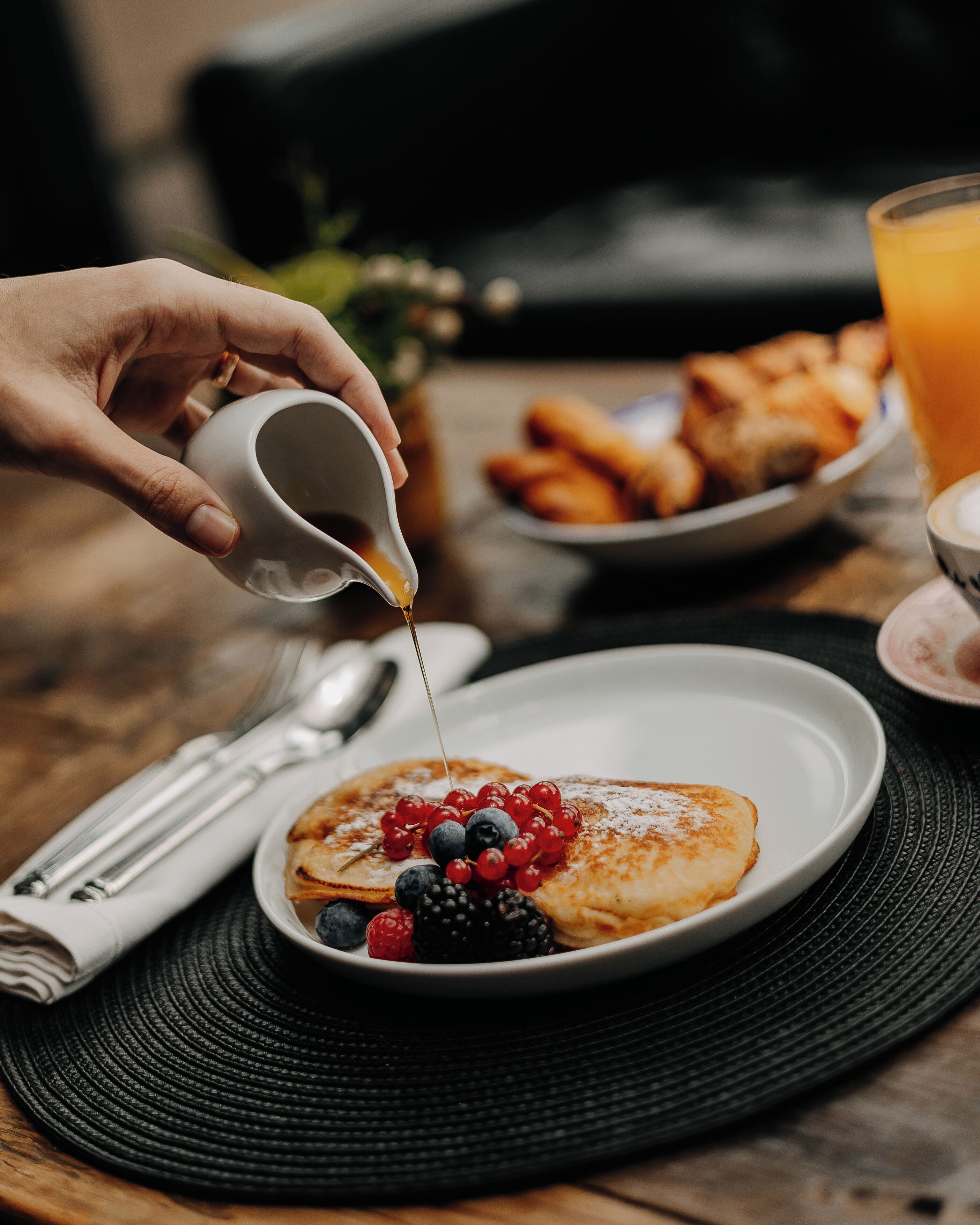 Daily buffet breakfast for a fee