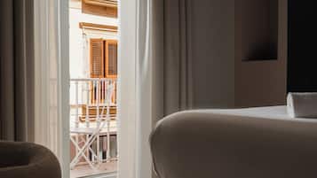 Chambre Deluxe Double ou avec lits jumeaux | Literie de qualité supérieure, coffres-forts dans les chambres, bureau