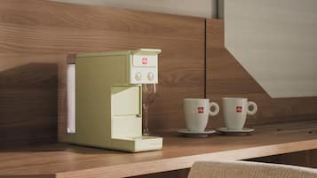 Camera Deluxe con letto matrimoniale o 2 letti singoli | Caffè e/o macchina per il caffè