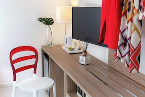 Attic Room Double or Twin | Premium bedding, in-room safe, desk, soundproofing - Palazzo Tasso (Sorrento)