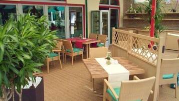 Café da manhã, almoço e jantar