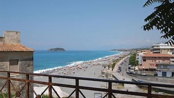Beach/ocean view