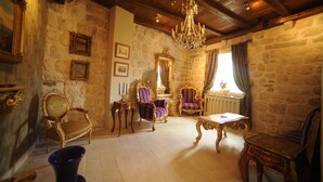 Lobby sitting area - Palazzo Radomiri (Kotor)