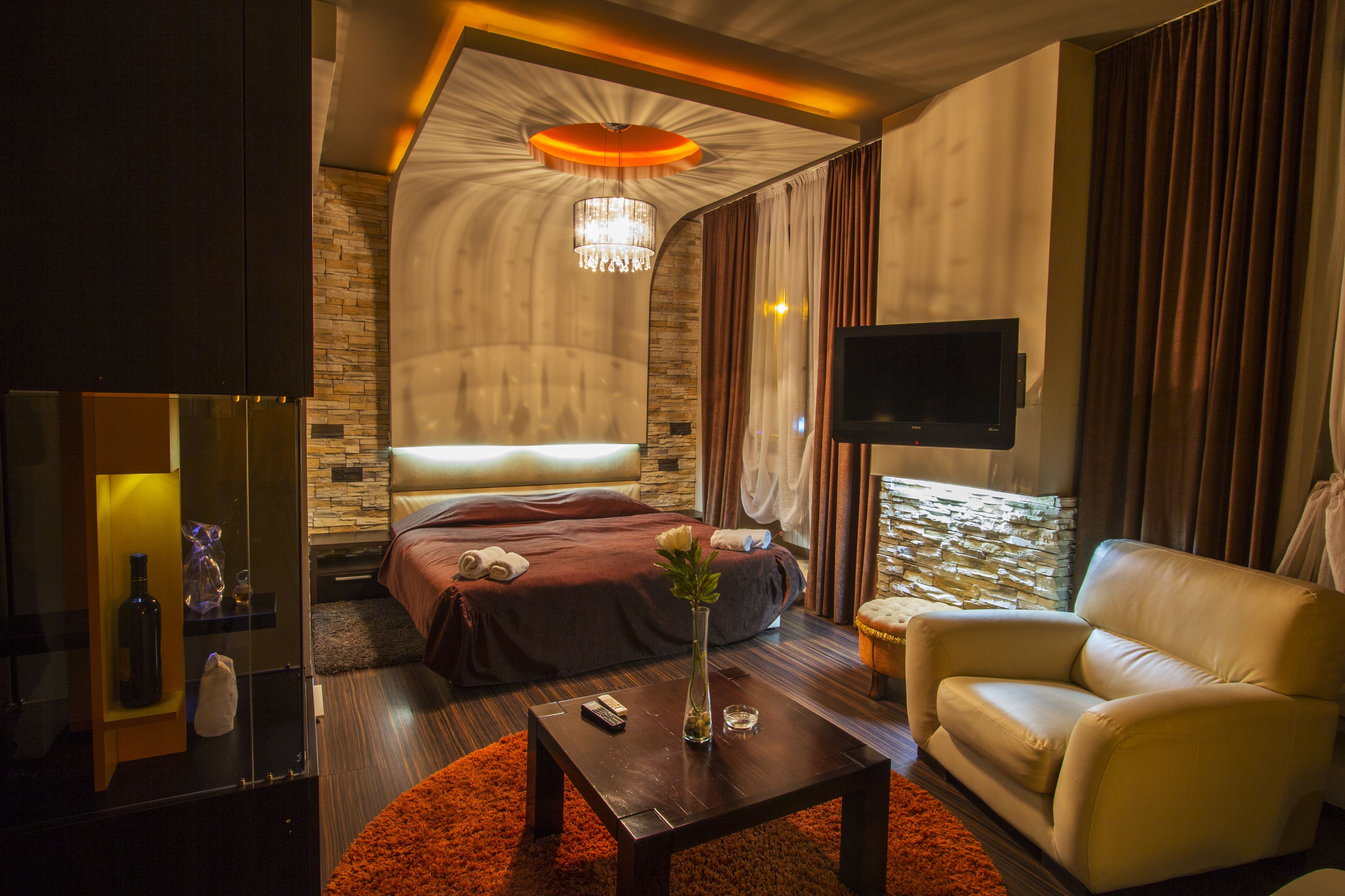 ميني بار ومكتب وأسرّة أطفال/رضّع (مجانًا) وواي فاي مجانًا