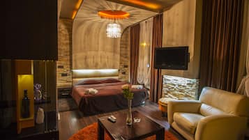 ميني بار ومكتب وأسرّة أطفال/رضّع (مجانًا) وواي فاي مجانًا