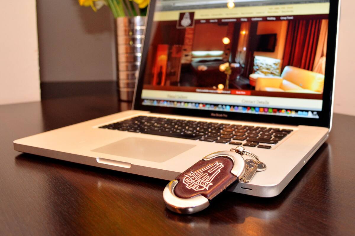 Standard Double or Twin Room | Minibar, desk, cribs (free), WiFi (free)