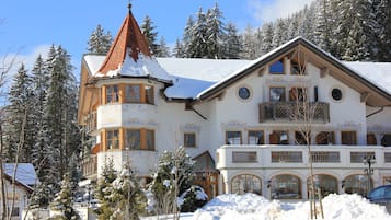 Esterni