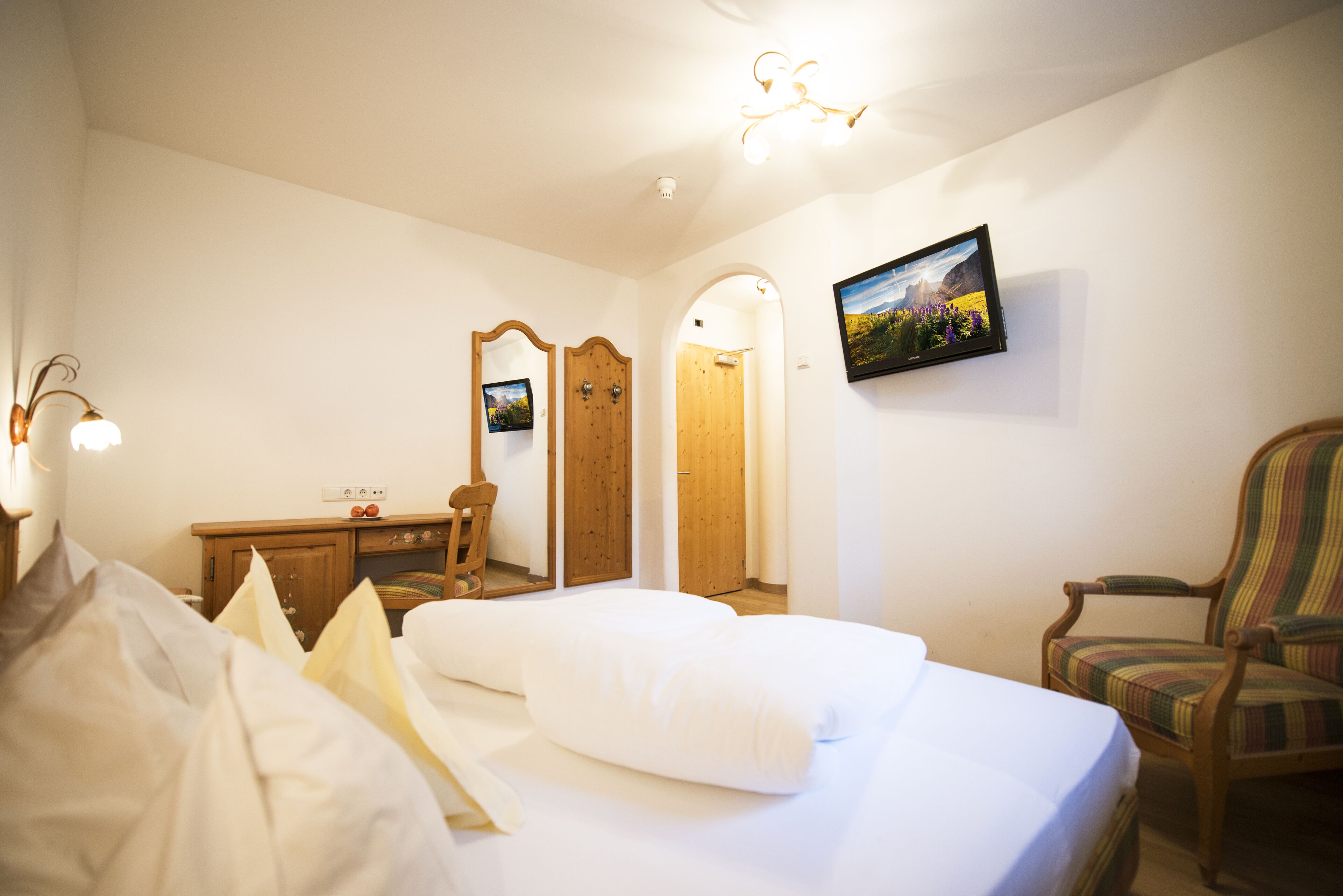 economy double room | premium bedding, select comfort beds, in-room safe, desk