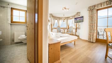 Superior Double Room | Premium bedding, Select Comfort beds, in-room safe, desk