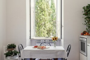 Fridge, espresso maker, coffee/tea maker, electric kettle - Domus Quiritum (Rome)