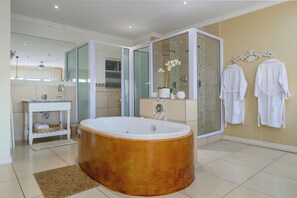 Honeymoon-Suite, 1 King-Bett, Badewanne, Meerblick