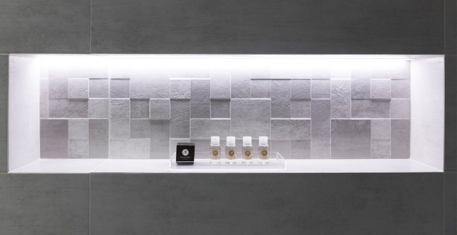 Photo - Smart Hotel King, by R Collection Hotels