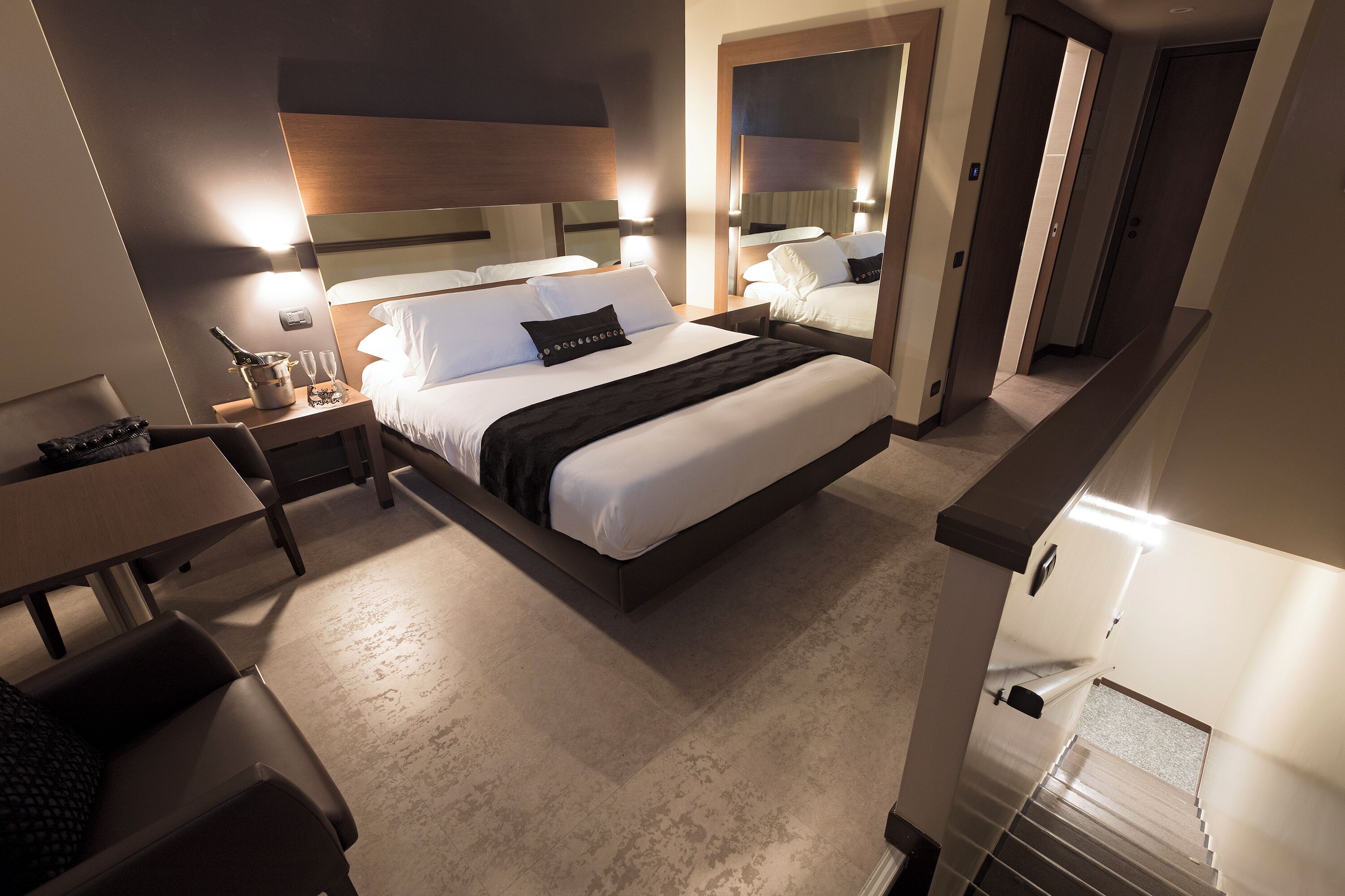 Photo - Smart Hotel King, by R Collection Hotels