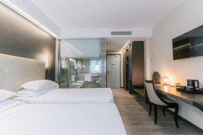 Deluxe Double Room (mandatory web-check-in)