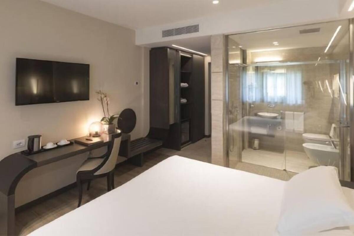 1 bedroom, minibar, in-room safe, free WiFi
