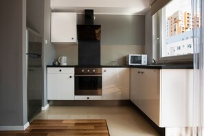 Comfort Apartment, Garden View | Private kitchenette