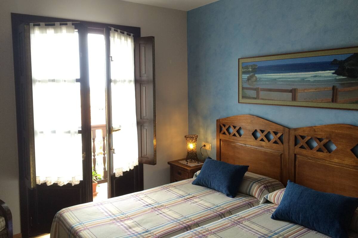 Standard Double or Twin Room, 1 Double or 2 Single Beds | In-room safe, individually decorated, soundproofing, rollaway beds
