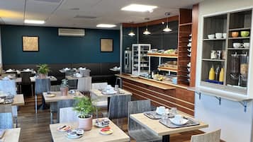 Daily buffet breakfast (EUR 10.50 per person)