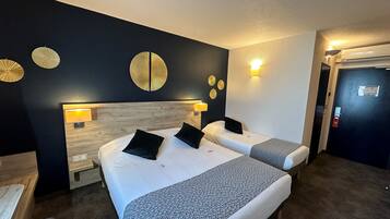 Triple Room | Pillowtop beds, desk, blackout drapes, soundproofing