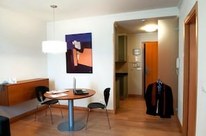 Daunenbettdecken, Zustellbetten, kostenloses WLAN, Bettwäsche