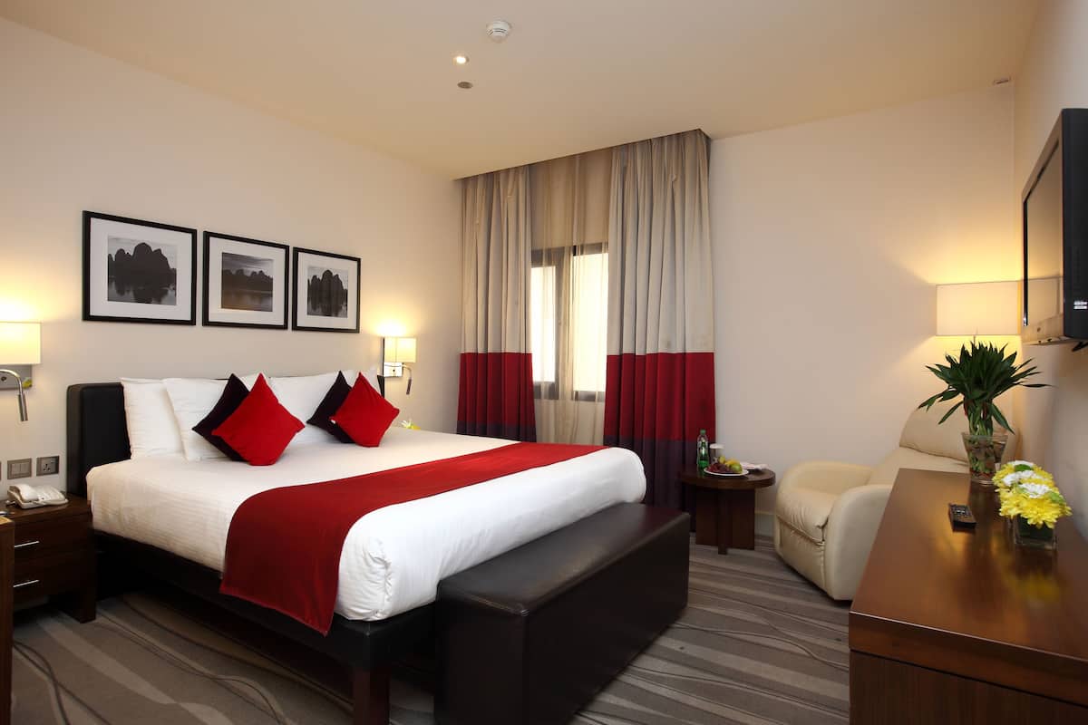 Premium bedding, minibar, in-room safe, individually furnished