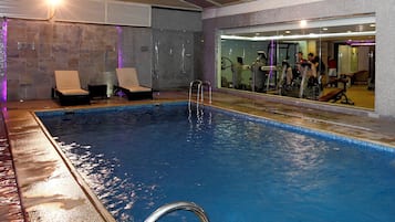 Piscina interna