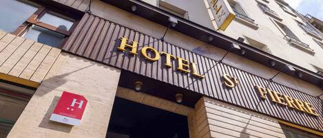 Fachada de la propiedad