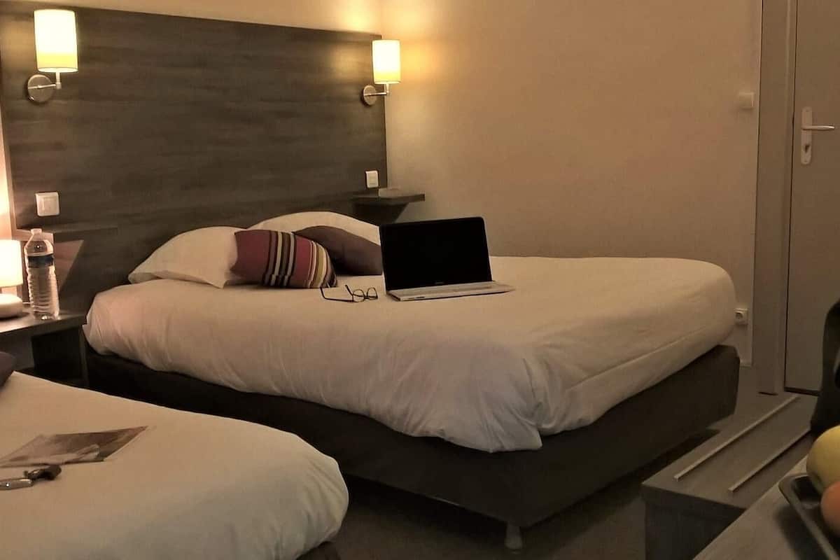 Individually furnished, desk, blackout curtains, soundproofing