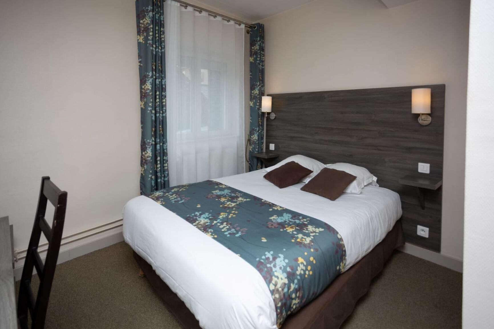 individually furnished, desk, blackout curtains, soundproofing