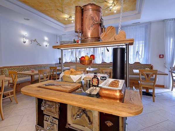 Daily buffet breakfast (EUR 10 per person)