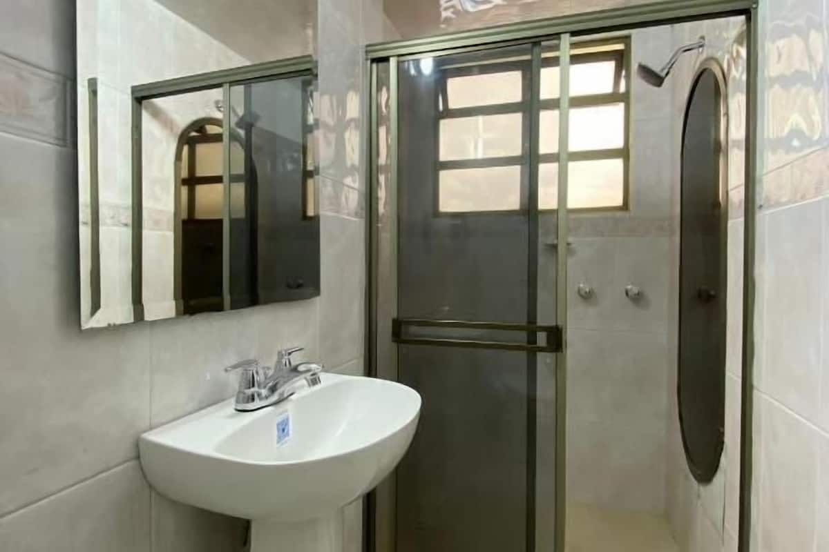 romantic double room | bathroom | shower, towels