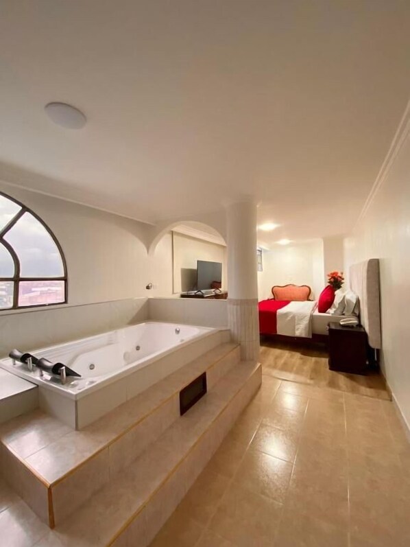 Cubrecamas, wifi gratis, ropa de cama y acceso para silla de ruedas 