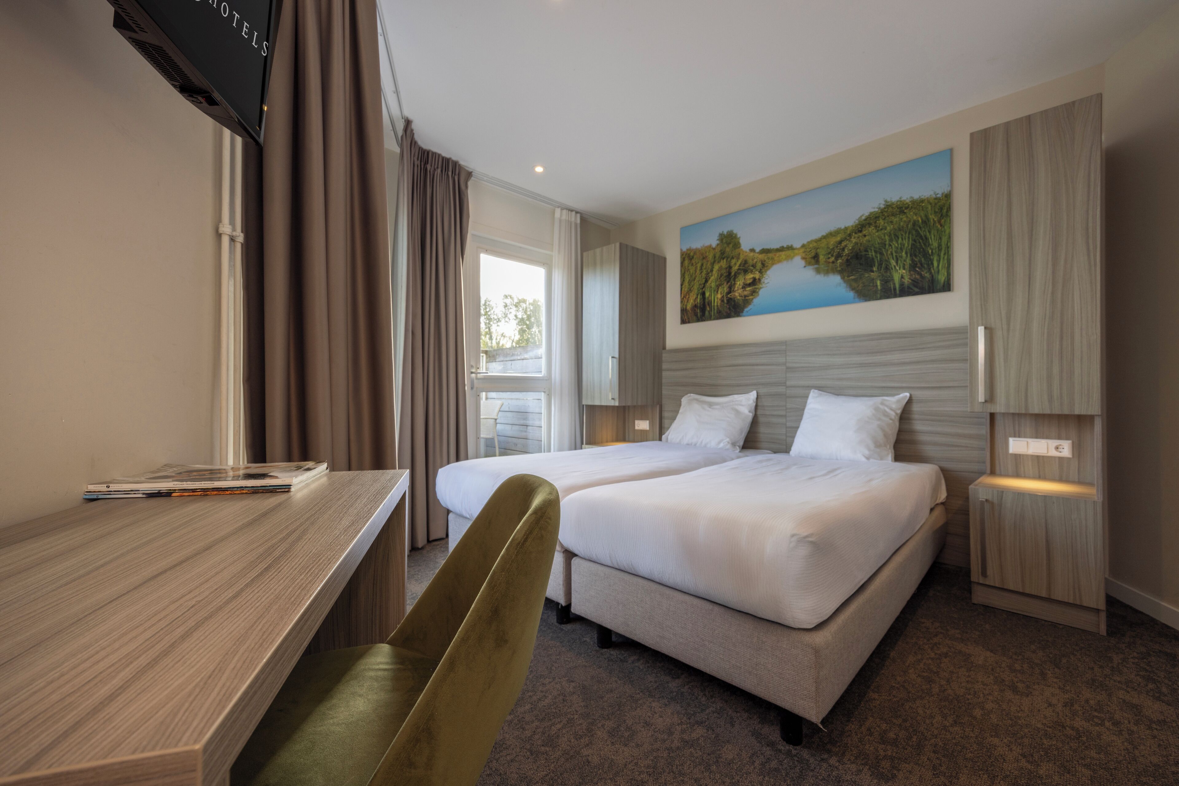 Small Double Room With Terrace | In-room safe, individually decorated, individually furnished, desk