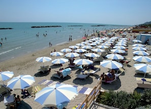 Private beach nearby, sun-loungers, beach umbrellas