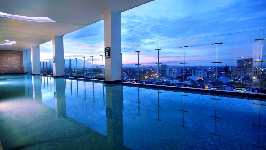 Aston Makassar Hotel & Convention Center