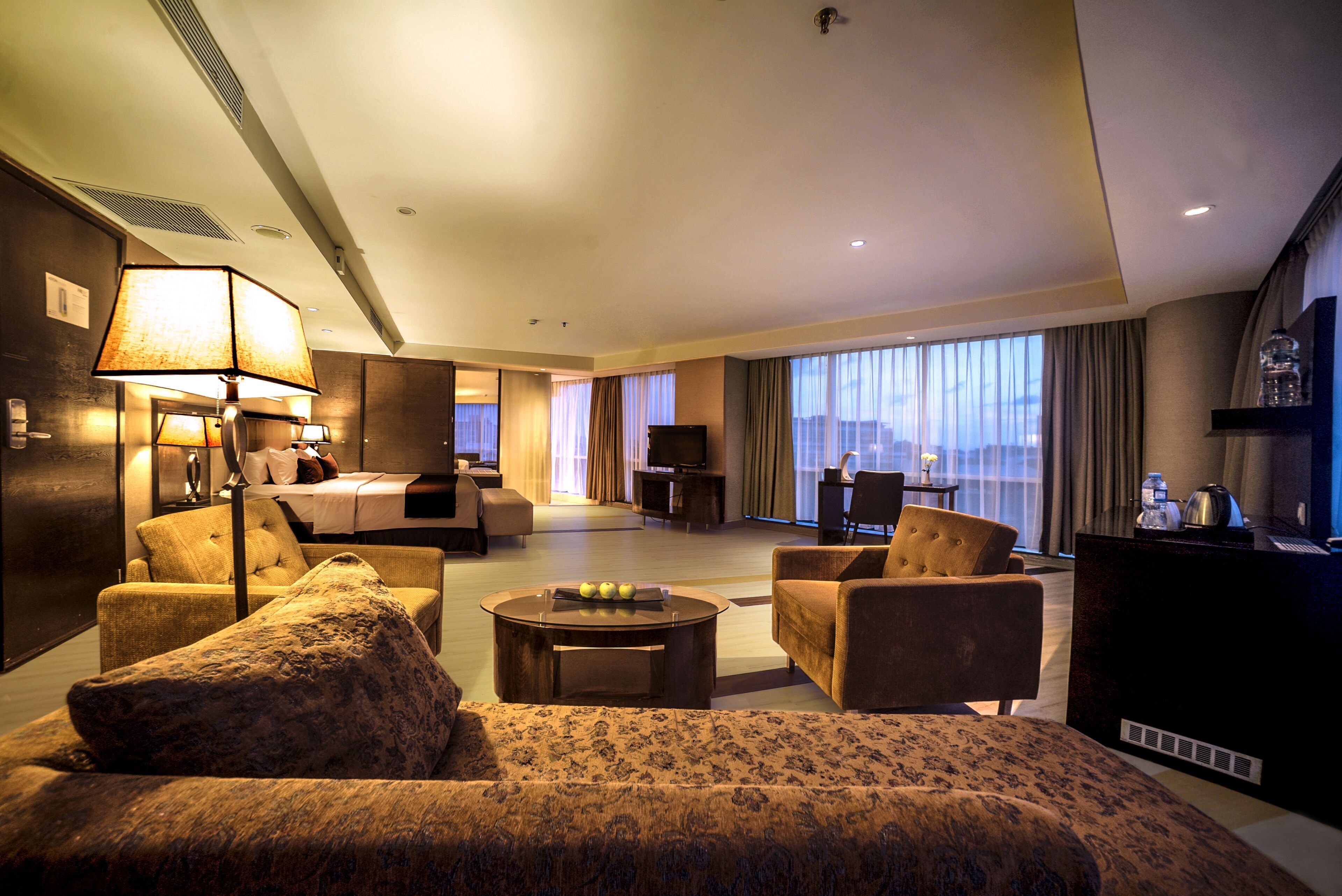 Premium bedding, minibar, in-room safe, desk