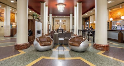 Hotel at the Lafayette Trademark Collection by Wyndham