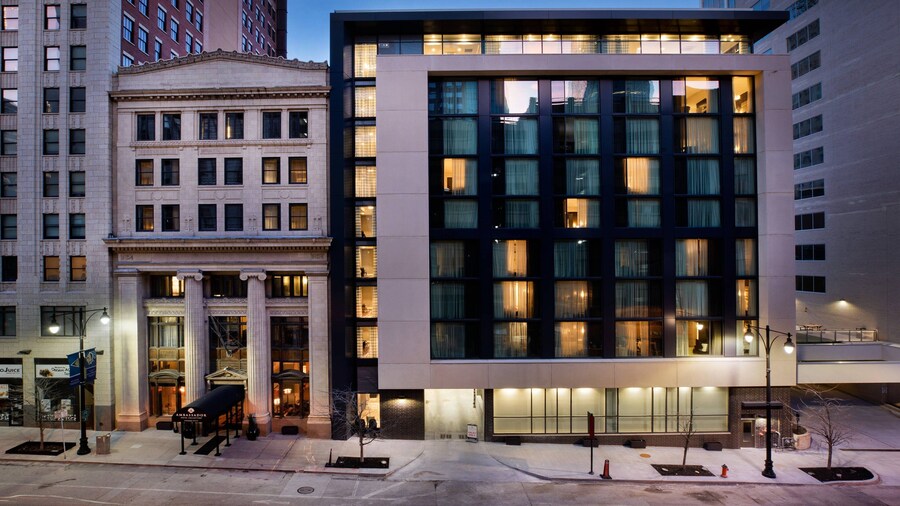 Ambassador Hotel Kansas City, Autograph Collection