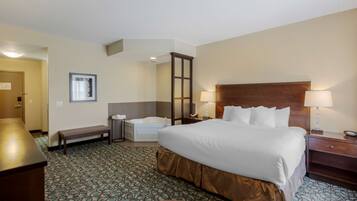 Suite, 1 kingsize bed, niet-roken, bubbelbad | Lakens van Egyptisch katoen, luxe beddengoed, pillowtop-bedden