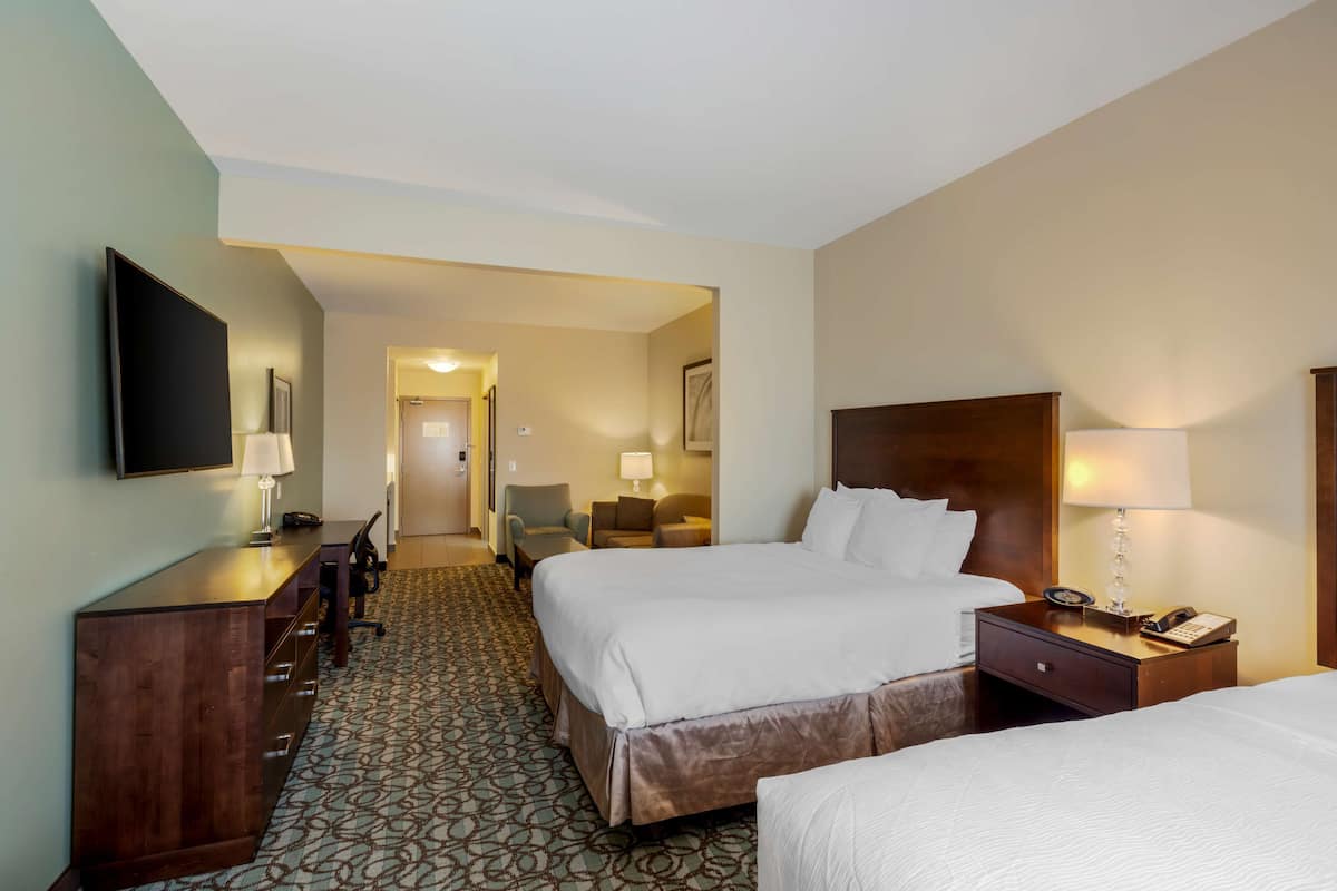 Egyptian cotton sheets, premium bedding, pillow-top beds, desk