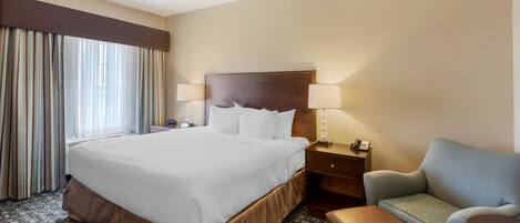 Standard Room, 1 King Bed, Non Smoking, Refrigerator & Microwave (Pet Friendly) | Egyptian cotton sheets, premium bedding, pillowtop beds, desk