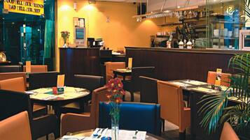 Breakfast, lunch and dinner served