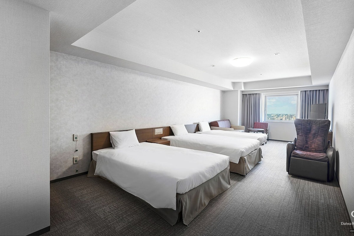 Down comforters, desk, blackout drapes, soundproofing
