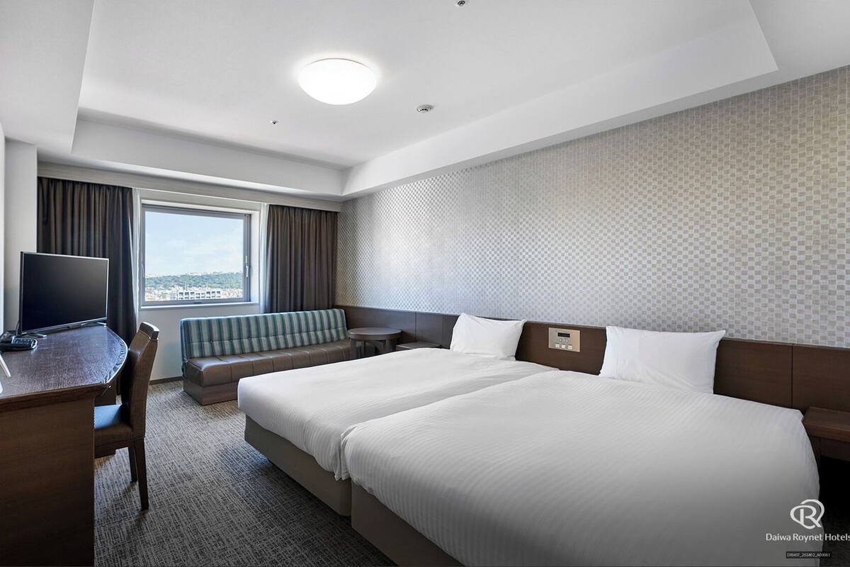Down duvets, desk, blackout curtains, soundproofing