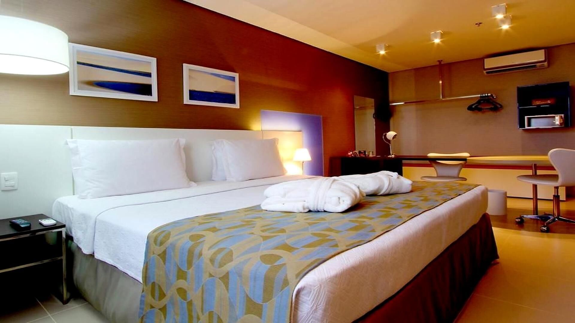 Minibar, in-room safe, blackout curtains, free WiFi