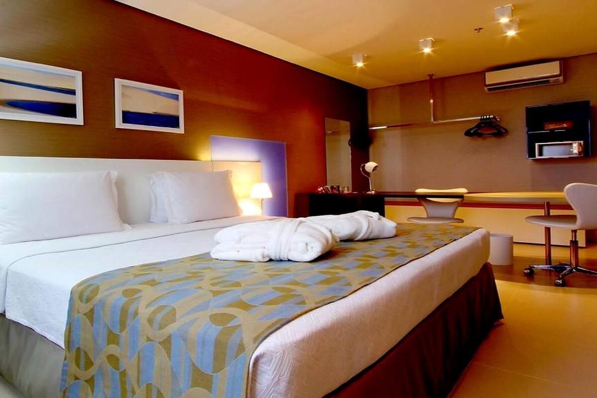 Minibar, in-room safe, blackout curtains, free WiFi
