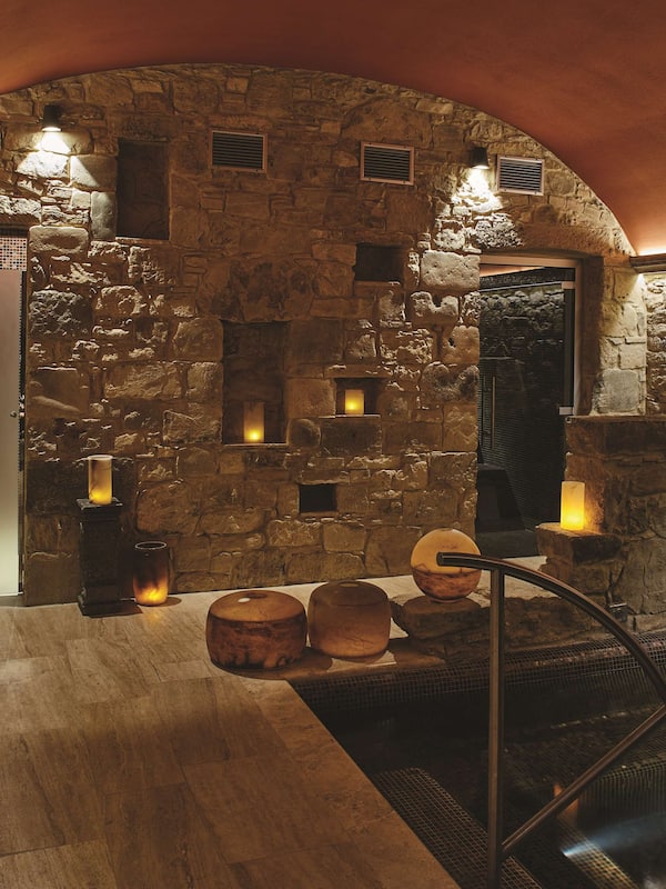 Couples treatment rooms, sauna, Turkish bath, body treatments